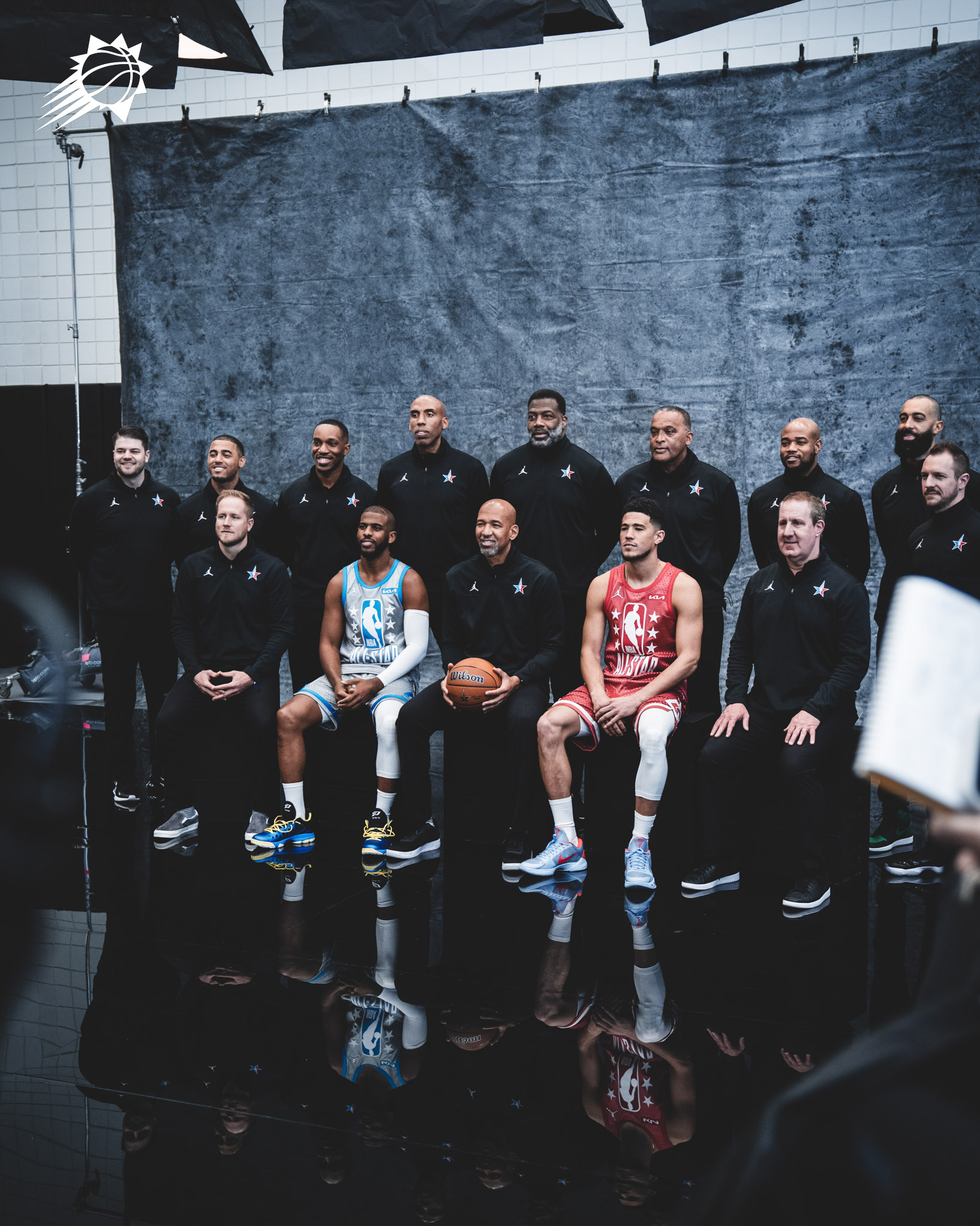 包含国际比赛日新疆广汇调整名单以备全明星赛，造点机会环节打磨，引发热议，更衣室氛围转暖的词条-爱游戏入口