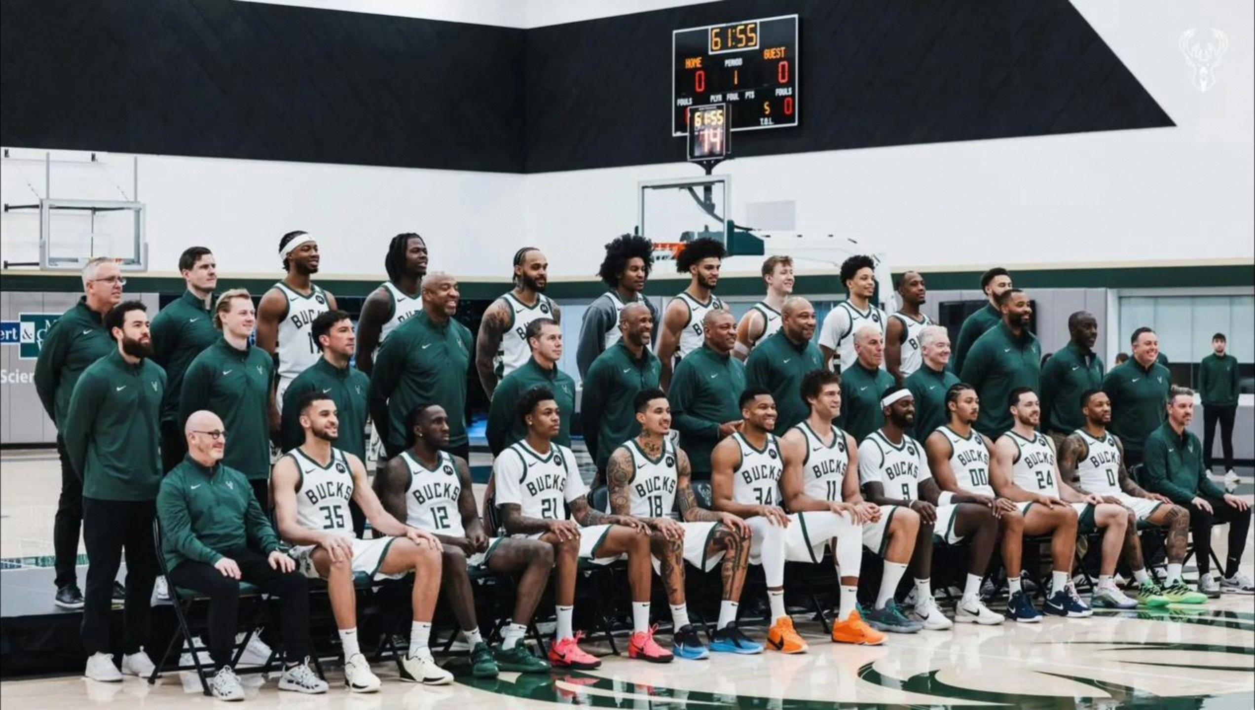 关键时刻迈阿密热火备战NBA常规赛，主帅复盘细节曝光，球迷炸锅，更衣室氛围转暖的简单介绍-AYX爱游戏中国